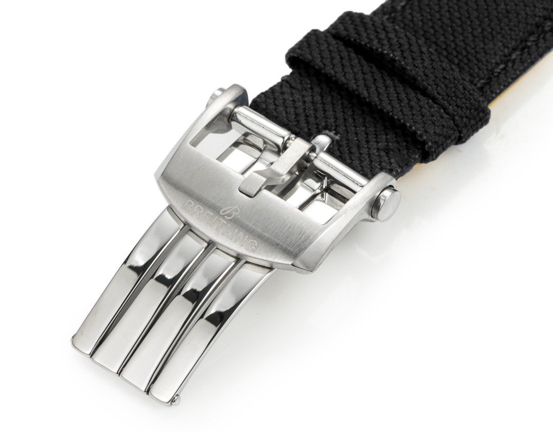 Breitling Avenger A17328101 42mm Swiss Automatic Watch